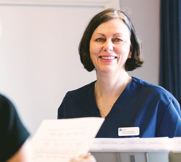 Medarbetare i reception