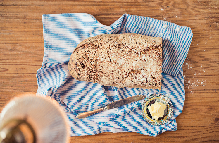 Dinkelsurdegsbröd