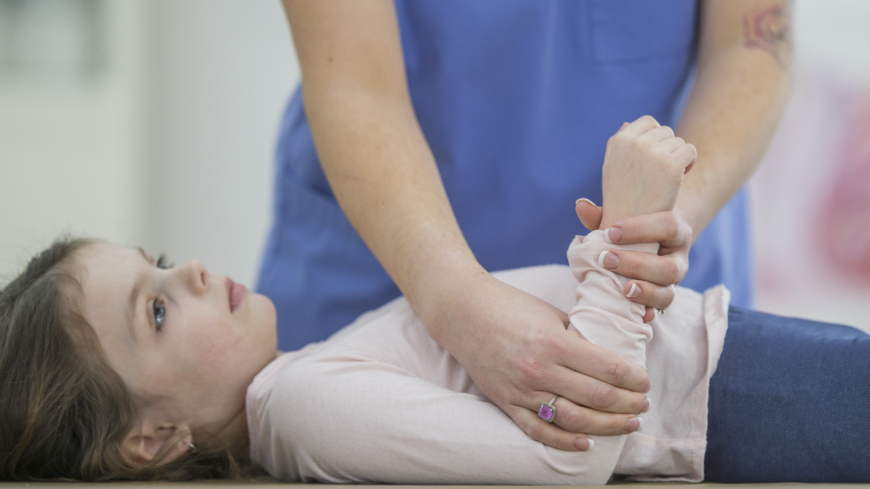 Muskelsvaghet vid myofibrillära myopatier kan börja i underarmarna. Foto: Getty Images