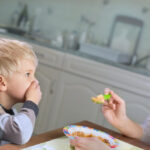Ätsvårigheter hos barn – orsak, symtom & behandling