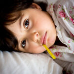 Familjär medelhavsfeber – orsak, symtom & behandling