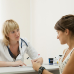 Livmoderhalscancer: orsak, symtom & behandling