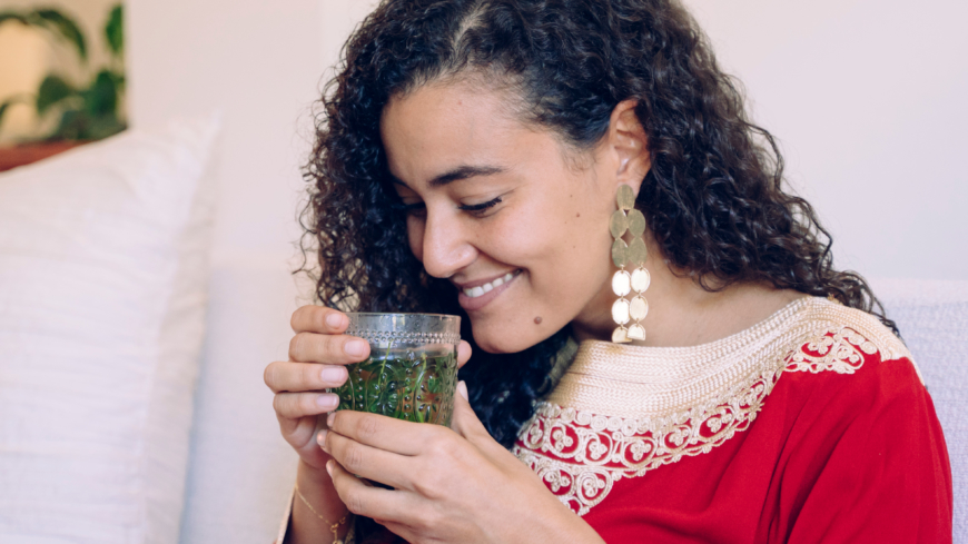 Enligt tidigare forskning är det synsinnet som dominerar och påverkar vad vi uppfattar med andra sinnen. Men nu omprövas den bilden. Foto: Shutterstock