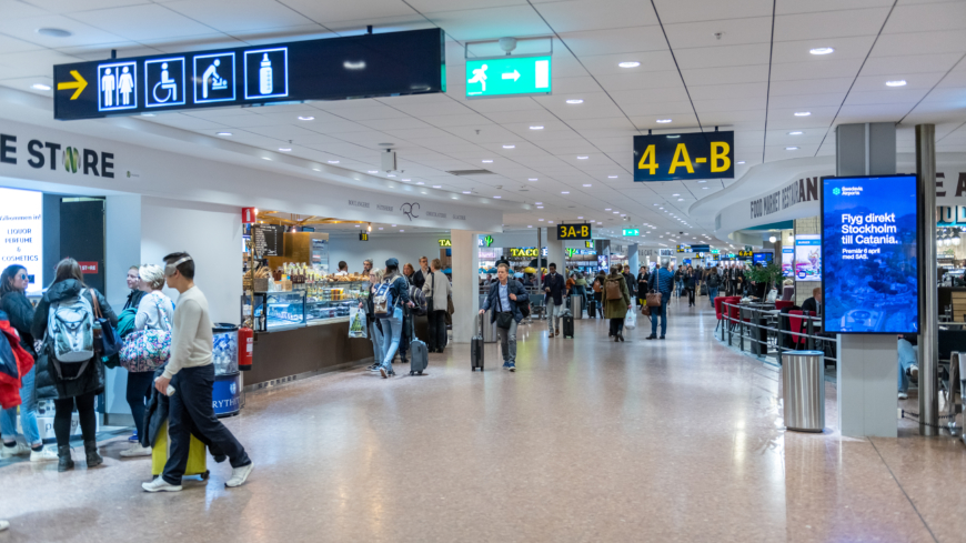  Om du har besökt drabbade områden och har symtom såsom hosta, feber eller andningssvårigheter ska du kontakta 1177 Vårdguiden via telefon och berätta om dina symtom och var du har varit.  Foto: Shutterstock