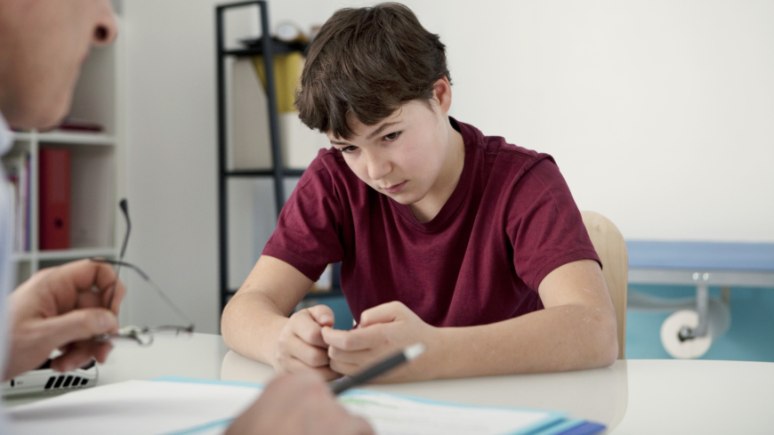 Ett första besök bestående av ett kontrollsamtal eller ren administration är inget som ska räknas som påbörjad behandling. Foto: Shutterstock