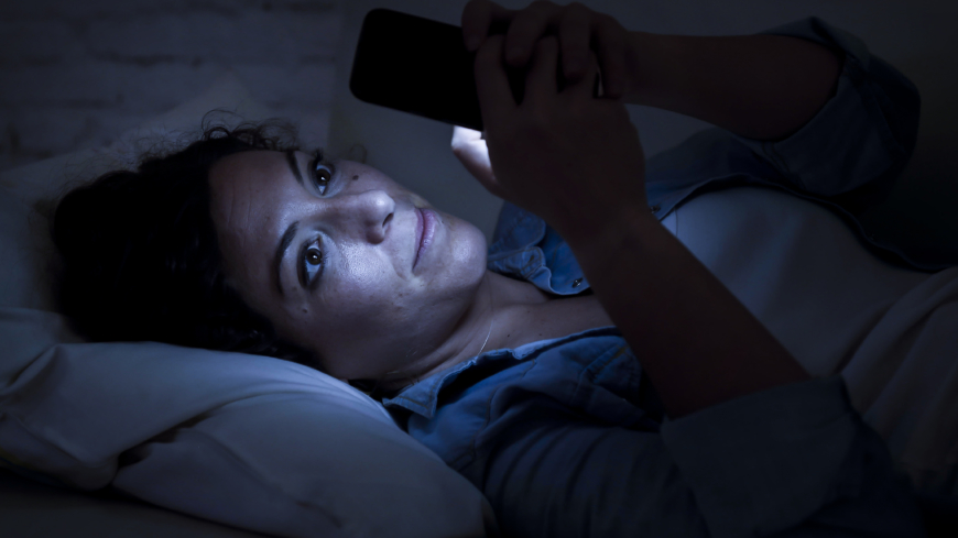 Kroppen behöver nedvarvning utan skärmar för att kunna komma till ro. Foto: Shutterstock