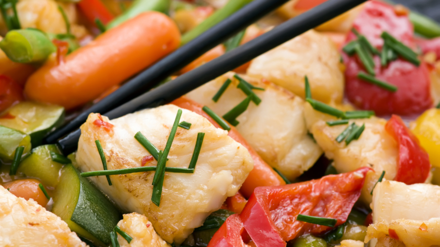 Fiskwok med ingefära